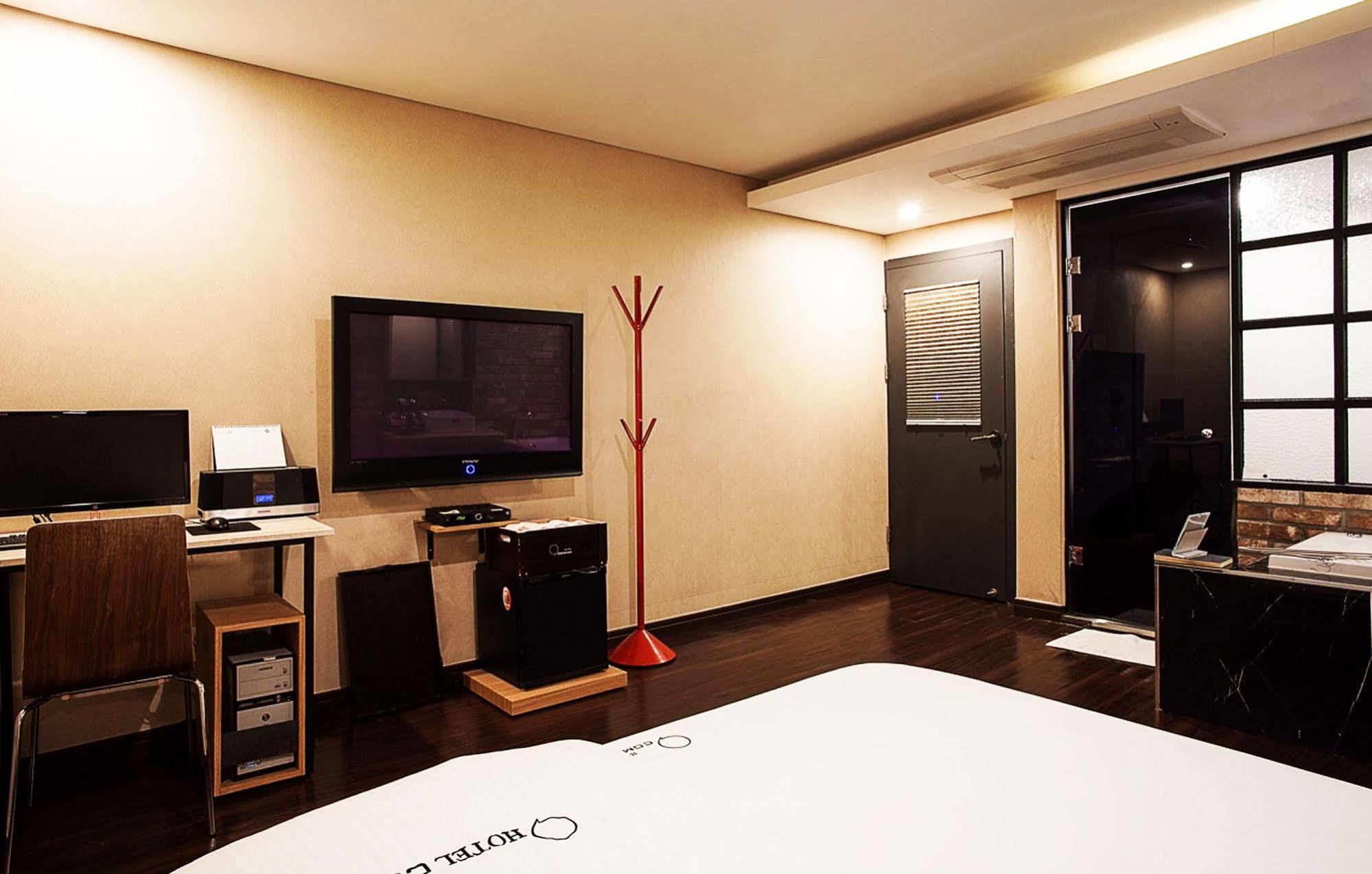 Comma Hotel Μπουσάν Εξωτερικό φωτογραφία